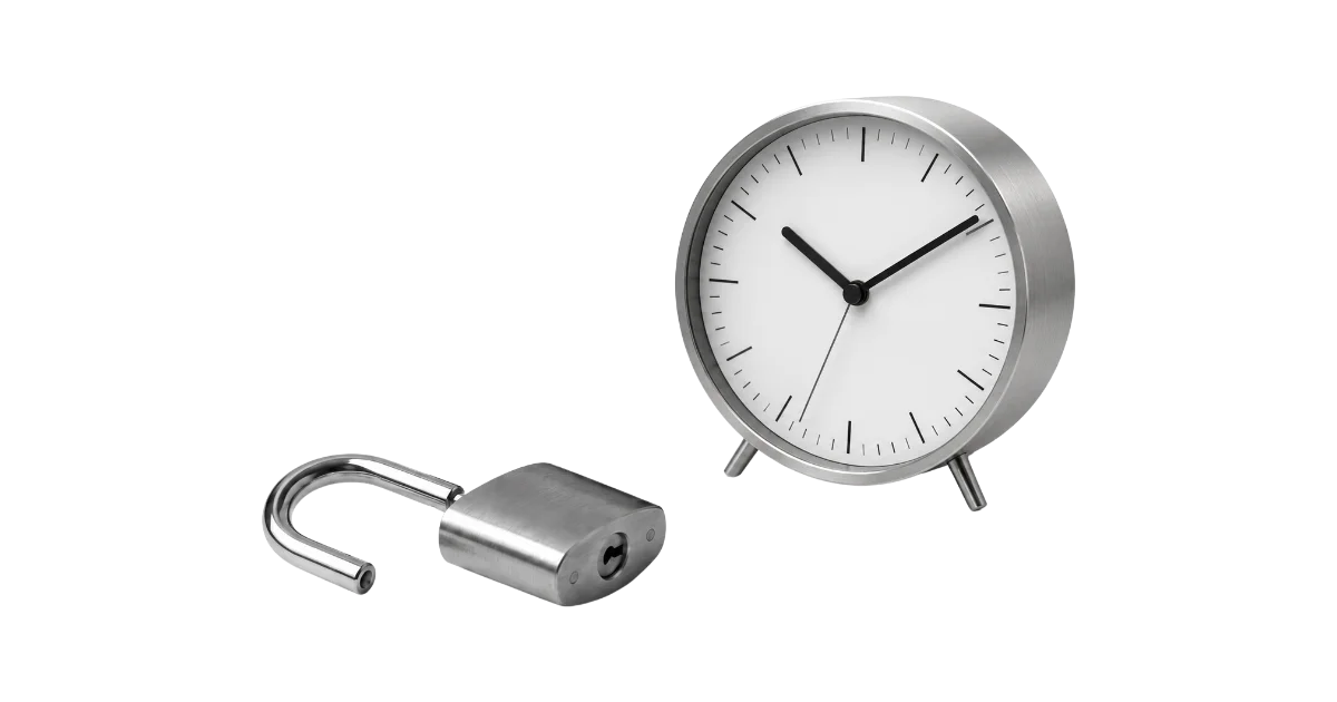 horloge et cadenas pour montrer La fin de l'heure facturée